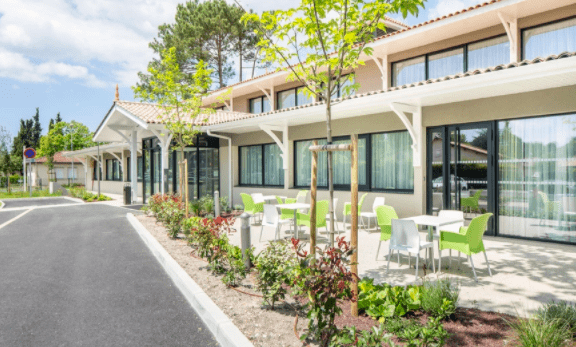 EHPAD "VILLA DES PINS". 5 %