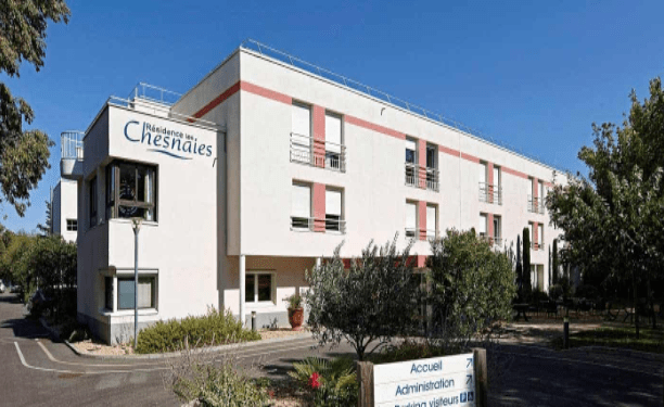 EHPAD "LES CHESNAIES". 8 %