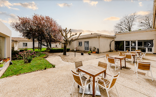 EHPAD "LES JARDINS". 6 %