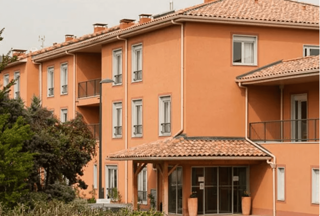 EHPAD "VILLA DES SAULES". 6,75 %