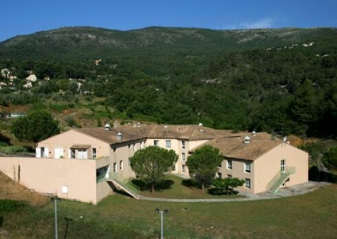 RESIDENCE  « MAISON BLEUE ». 5,40 %